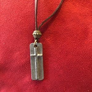 WOMENS NECKLACE NWT!!